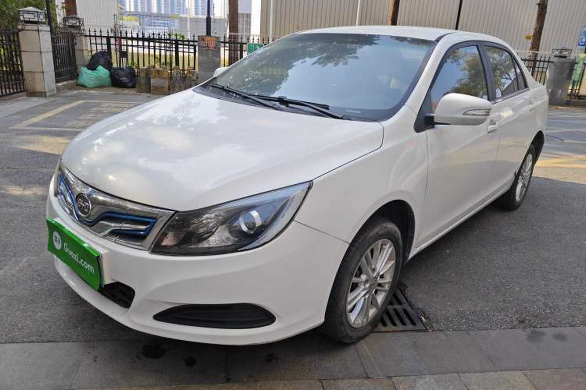 Used BYD e5 2018 Travel Edition Front Left 45 Deg