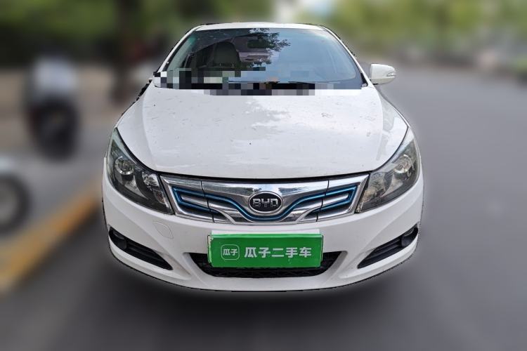 Used BYD e5 2018 450 Smart Connect Enjoyment Version Front