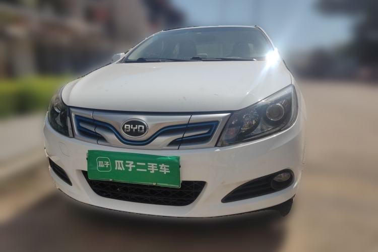 Used BYD e5 2018 450 Smart Connect Enjoyment Version Front