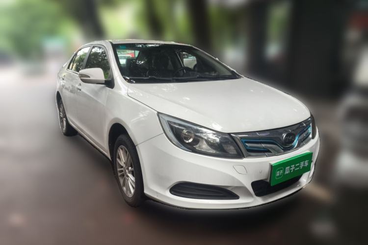 Used BYD e5 2018 Travel Edition Front Right 45 Deg