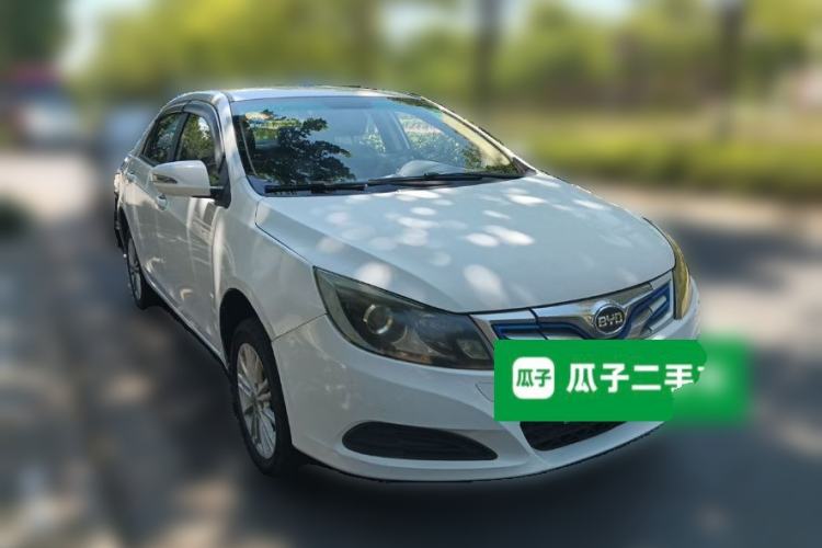 Used BYD e5 2018 Travel Edition Front Right 45 Deg