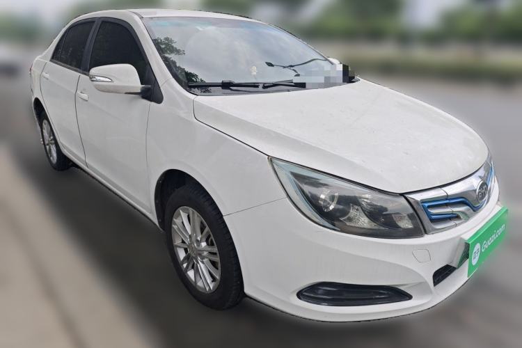 Used BYD e5 2018 Travel Edition Front Right 45 Deg