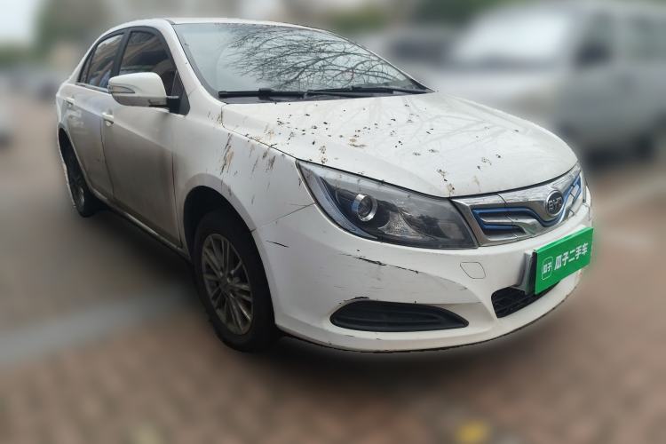 Used BYD e5 2018 Travel Edition Front Right 45 Deg