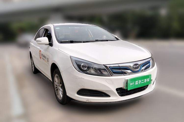 Used BYD e5 2018 Travel Edition Front Right 45 Deg