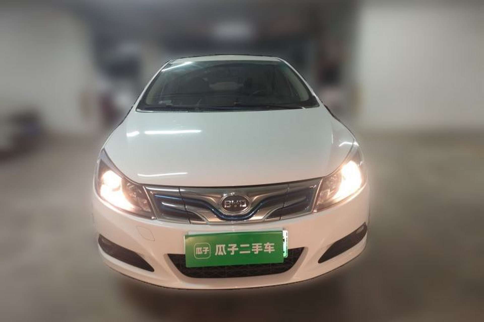 Used BYD e5 2018 450 Smart Connect Deluxe Edition Front