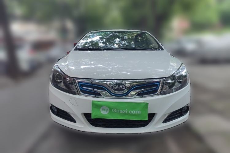 Used BYD e5 2018 450 Smart Connect Enjoyment Version Front