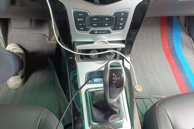 Used BYD e5 2018 Travel Edition Gear Lever