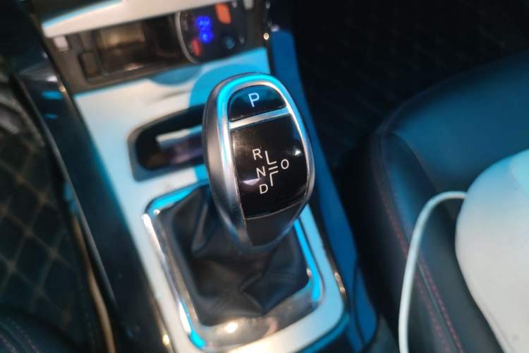 Used BYD e5 2018 Travel Edition Gear Lever