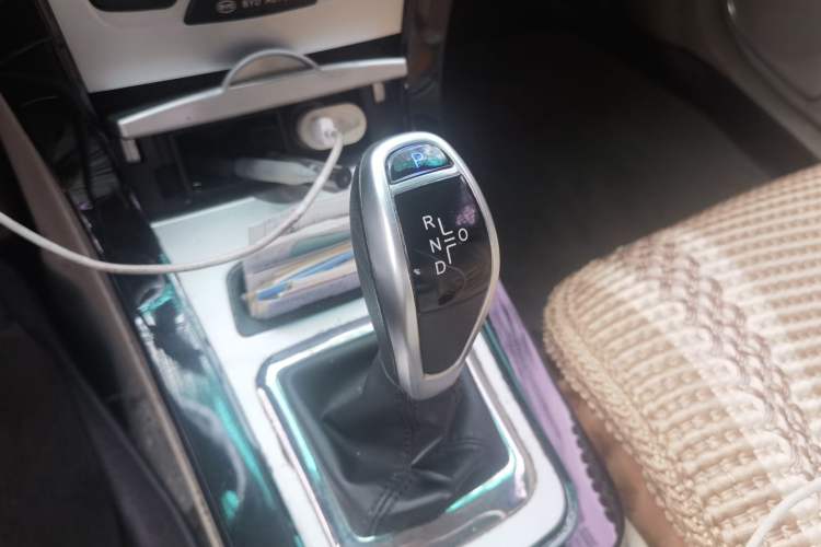Used BYD e5 2018 450 Smart Connect Deluxe Edition Gear Lever