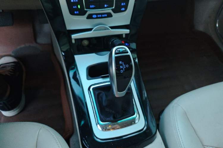 Used BYD e5 2018 450 Smart Connect Deluxe Edition Gear Lever