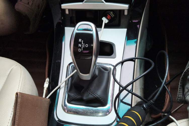 Used BYD e5 2018 450 Smart Connect Deluxe Edition Gear Lever