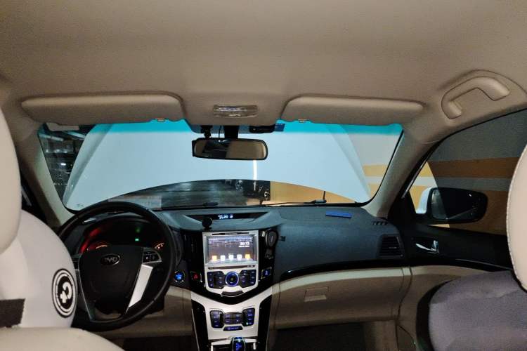 Used BYD e5 2018 450 Smart Connect Enjoyment Version Headliner