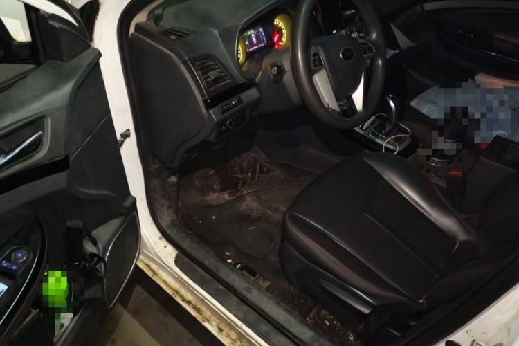 Used BYD e5 2018 450 Smart Connect Enjoyment Version Interior 3