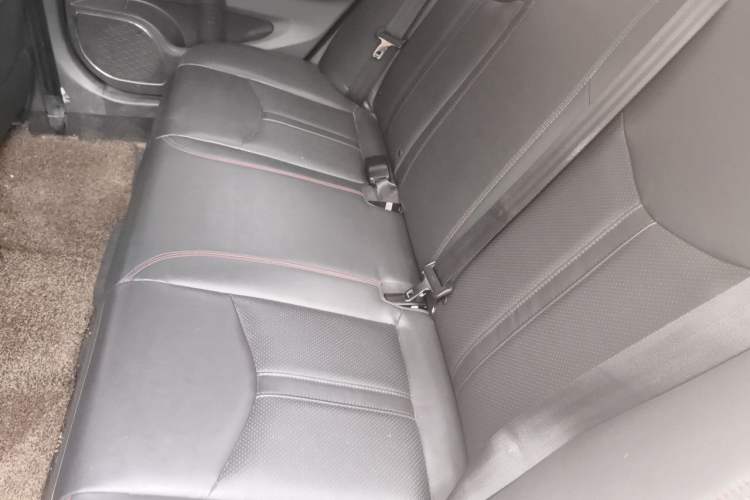 Used BYD e5 2018 Travel Edition Interior 4