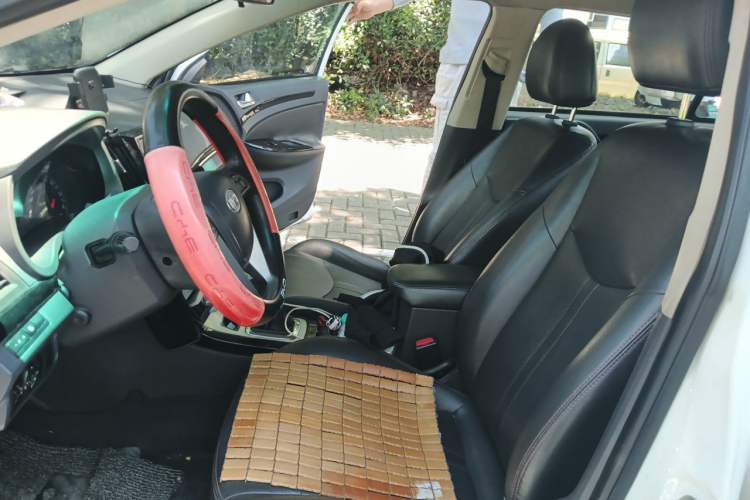 Used BYD e5 2018 Travel Edition Left Front Seat