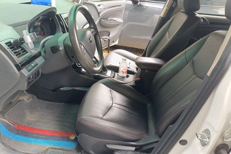 Used BYD e5 2018 Travel Edition Left Front Seat