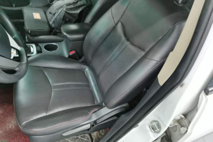Used BYD e5 2018 Travel Edition Left Front Seat