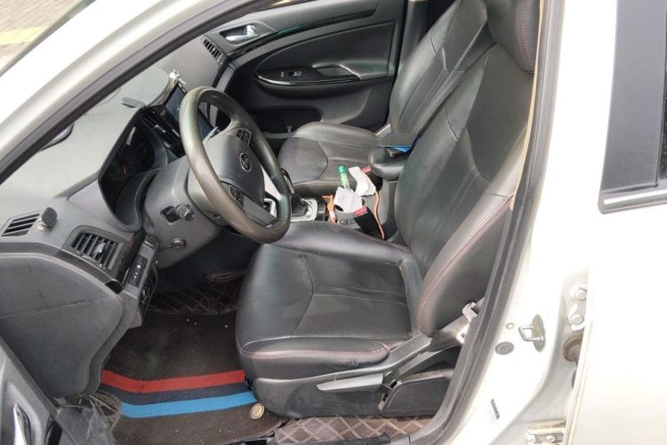 Used BYD e5 2018 Travel Edition Left Front Seat