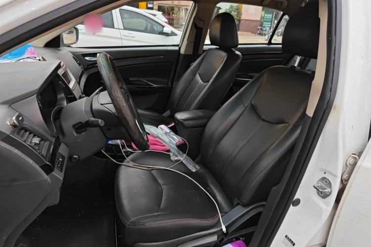 Used BYD e5 2018 Travel Edition Left Front Seat