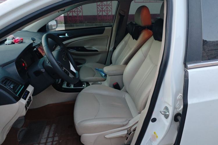 Used BYD e5 2018 450 Smart Connect Deluxe Edition Left Front Seat