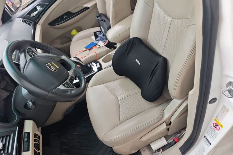 Used BYD e5 2018 450 Smart Connect Deluxe Edition Left Front Seat