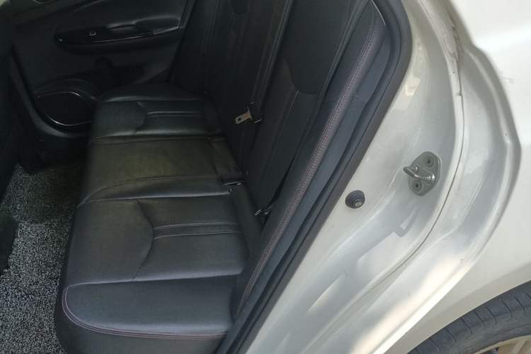 Used BYD e5 2018 Travel Edition Left Rear Seat