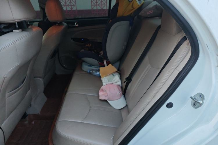 Used BYD e5 2018 450 Smart Connect Deluxe Edition Left Rear Seat