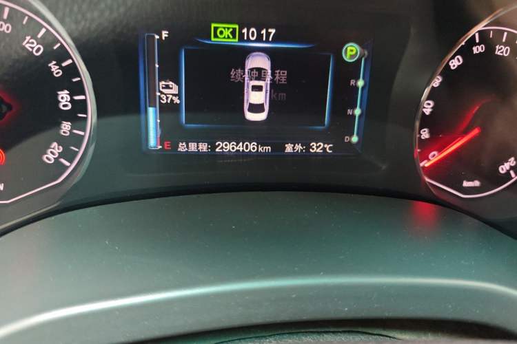 Used BYD e5 2018 Travel Edition Odometer Close Up
