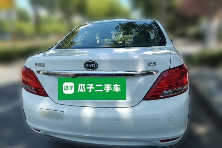 Used BYD e5 2018 Travel Edition Rear