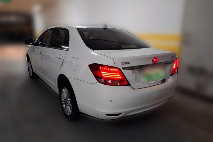 Used BYD e5 2018 450 Smart Connect Enjoyment Version Rear Left 45 Deg