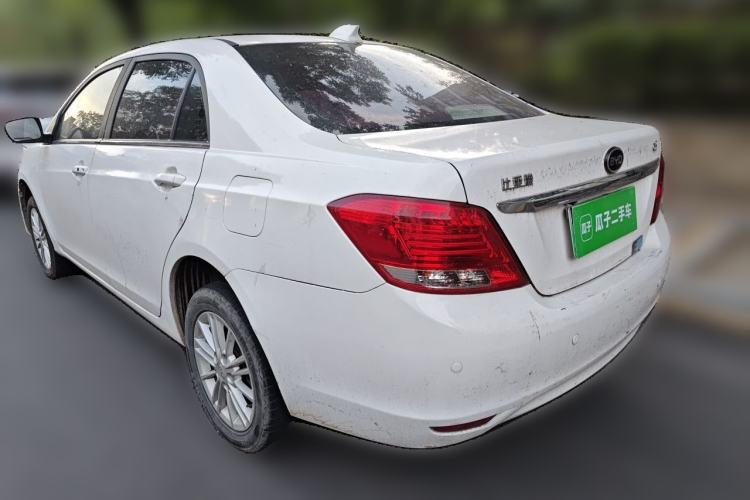 Used BYD e5 2018 450 Smart Connect Enjoyment Version Rear Left 45 Deg