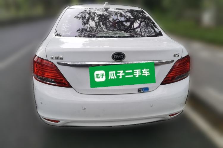 Used BYD e5 2018 450 Smart Connect Deluxe Edition Rear