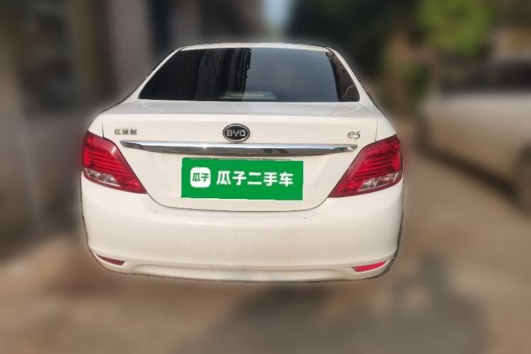 Used BYD e5 2018 Travel Edition Rear