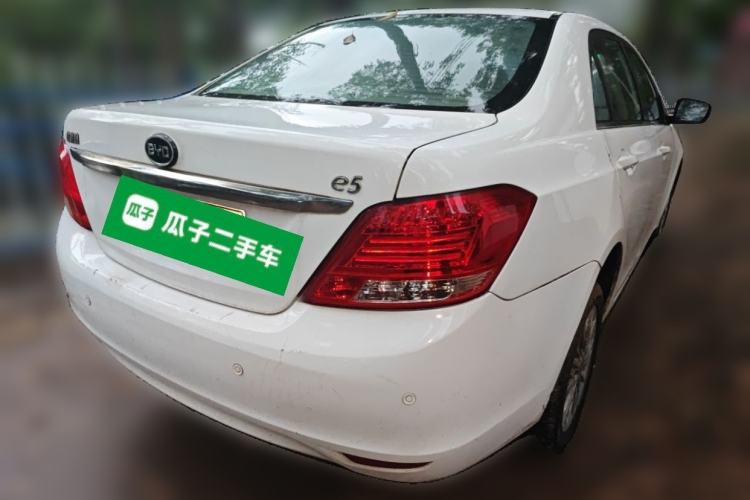 Used BYD e5 2018 450 Smart Connect Enjoyment Version Rear Right 45 Deg