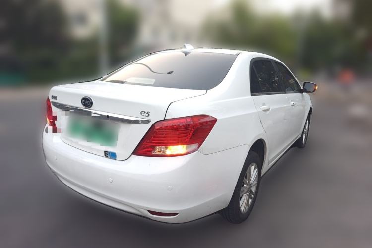 Used BYD e5 2018 450 Smart Connect Enjoyment Version Rear Right 45 Deg