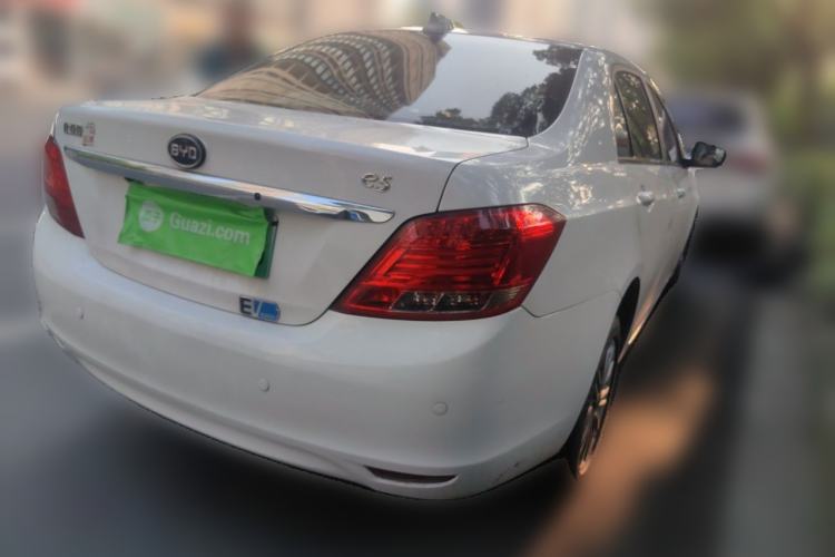 Used BYD e5 2018 450 Smart Connect Enjoyment Version Rear Right 45 Deg