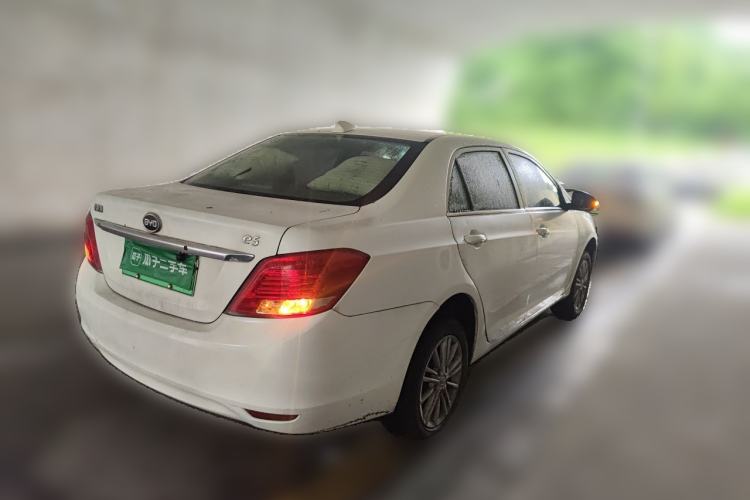 Used BYD e5 2018 450 Smart Connect Enjoyment Version Rear Right 45 Deg