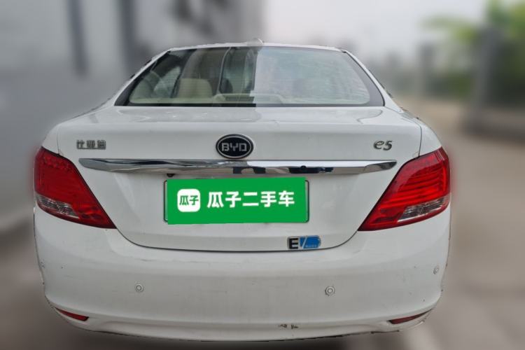 Used BYD e5 2018 450 Smart Connect Deluxe Edition Rear