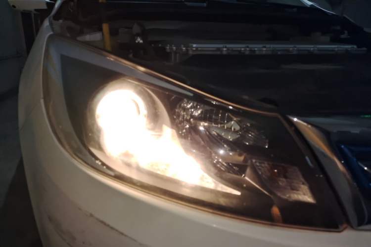 Used BYD e5 2018 450 Smart Connect Enjoyment Version Right Front Headlight