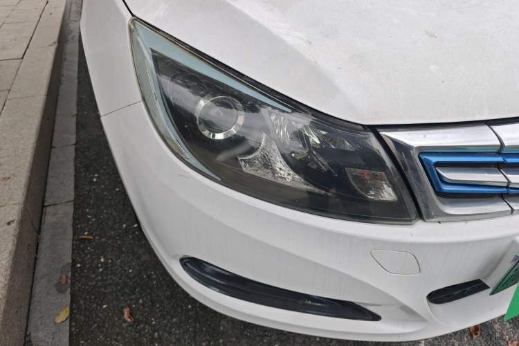 Used BYD e5 2018 Travel Edition Right Front Headlight