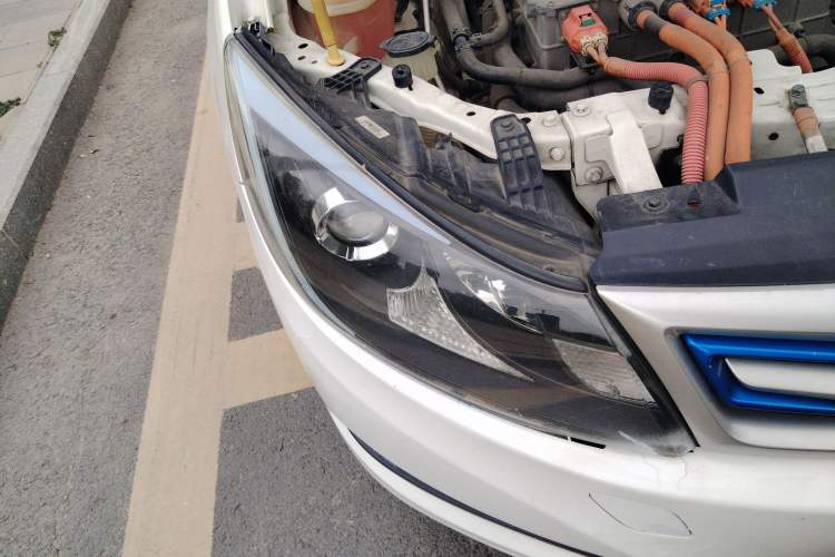 Used BYD e5 2018 Travel Edition Right Front Headlight