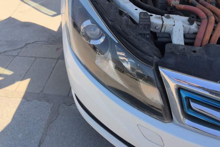 Used BYD e5 2018 Travel Edition Right Front Headlight
