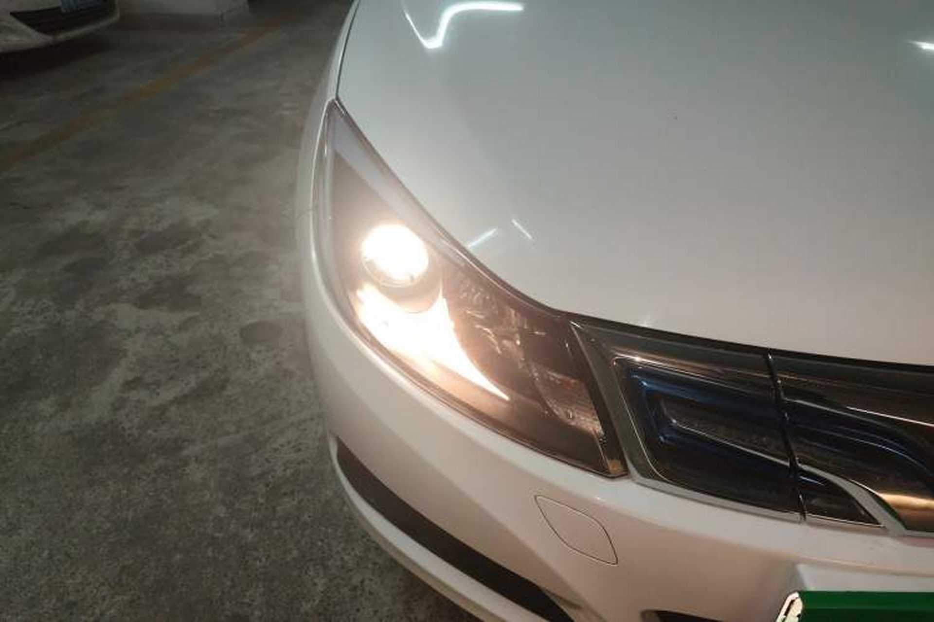 Used BYD e5 2018 450 Smart Connect Deluxe Edition Right Front Headlight