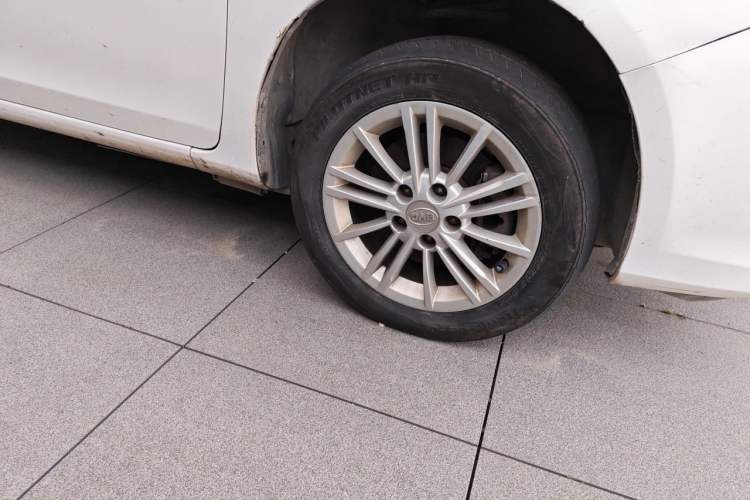 Used BYD e5 2018 450 Smart Connect Enjoyment Version Right Front Wheel Hub