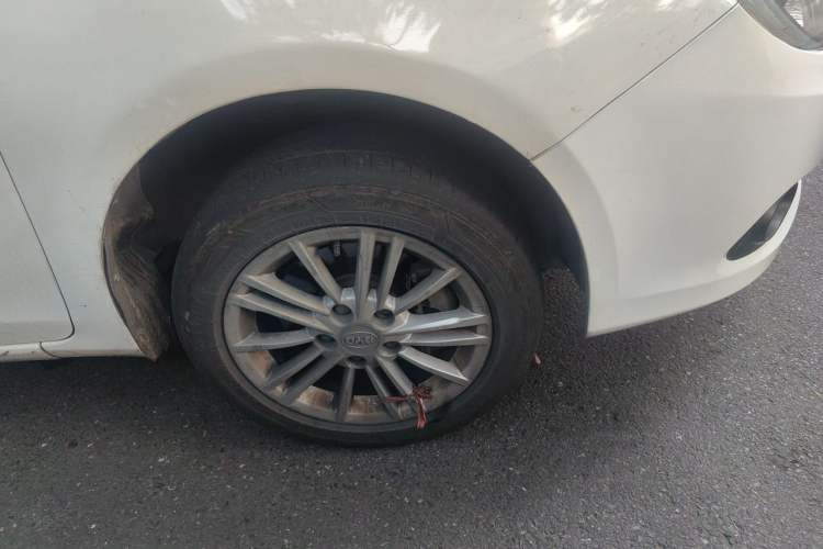 Used BYD e5 2018 450 Smart Connect Enjoyment Version Right Front Wheel Hub