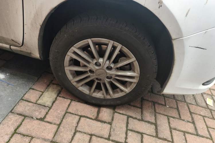 Used BYD e5 2018 Travel Edition Right Front Wheel Hub