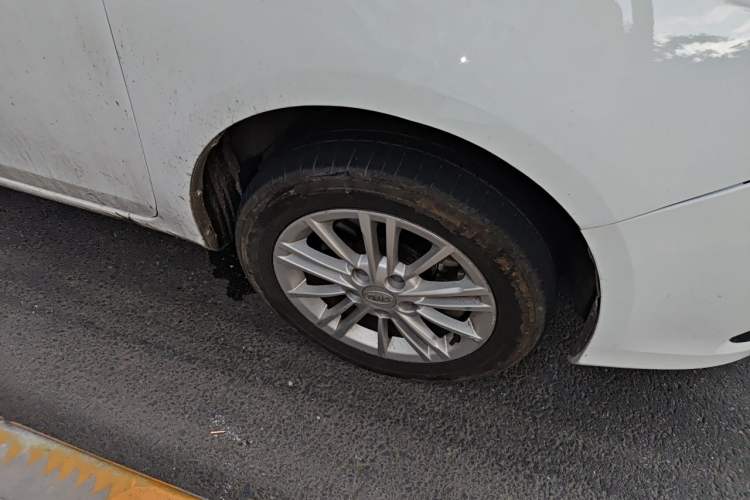 Used BYD e5 2018 450 Smart Connect Enjoyment Version Right Front Wheel Hub