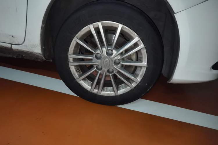 Used BYD e5 2018 Travel Edition Right Front Wheel Hub