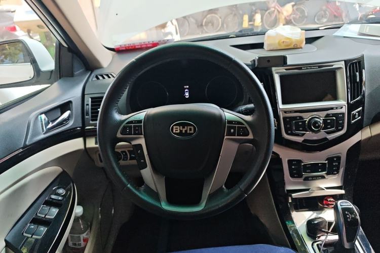 Used BYD e5 2018 450 Smart Connect Enjoyment Version Steering Wheel