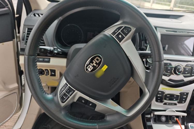 Used BYD e5 2018 450 Smart Connect Deluxe Edition Steering Wheel